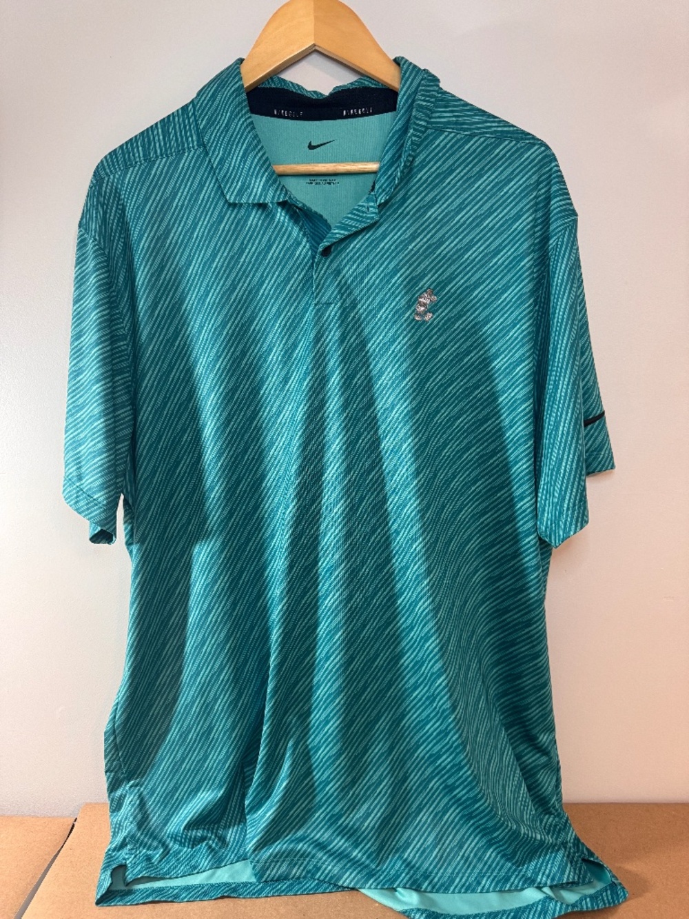 Nike Golf Disney Mickey Mouse Men's XL Dri-FIT Polo Teal Blue Striped